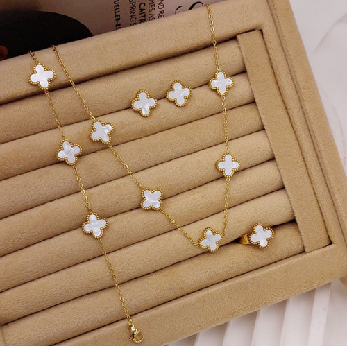 سرویس ونکلیف نگین گل سفید زنانه آبکاری طلا کیفیت عالی