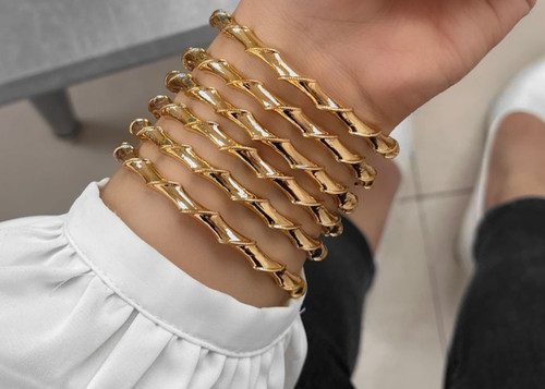 النگواماراتی استخوانی برجسته .وارداتی طرح طلا جدید رنگ ثابت