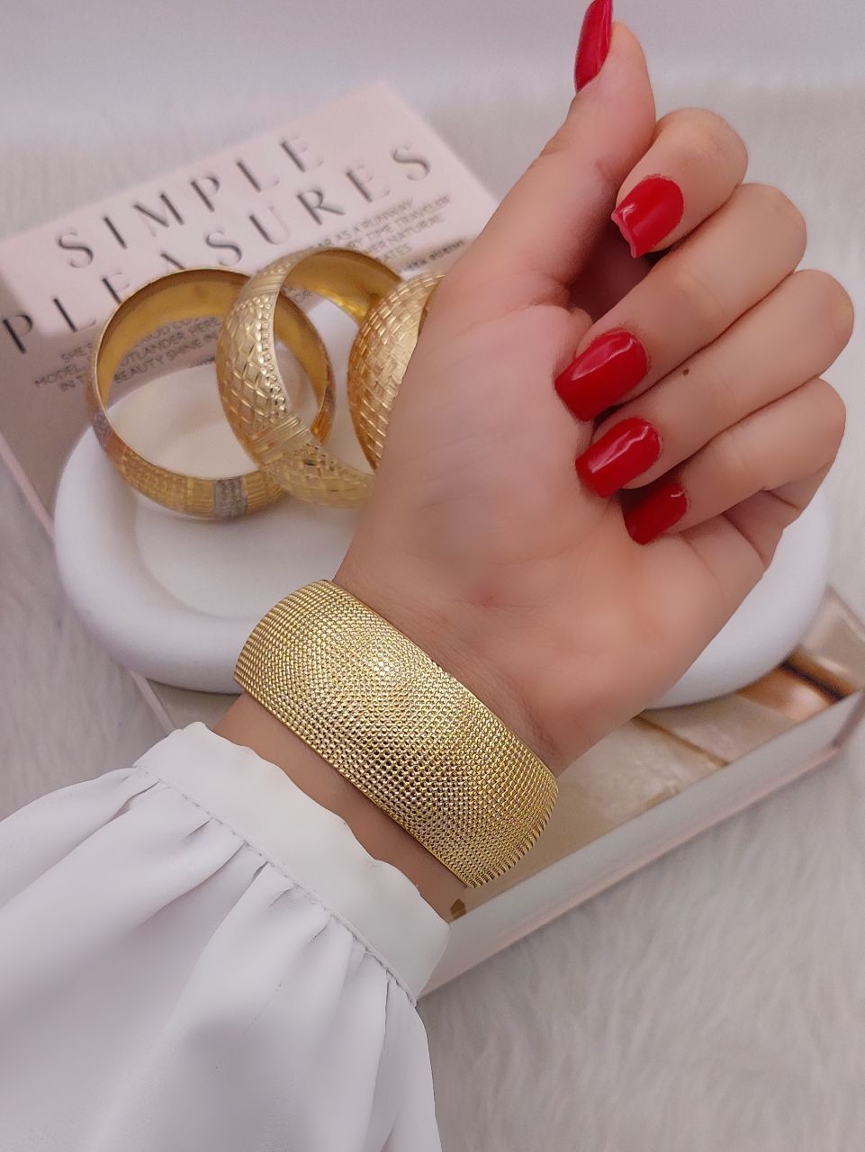 تکپوش ۳سانتی طرح طلا جنس طلاروس رنگ ثابت دارای سایزبندی