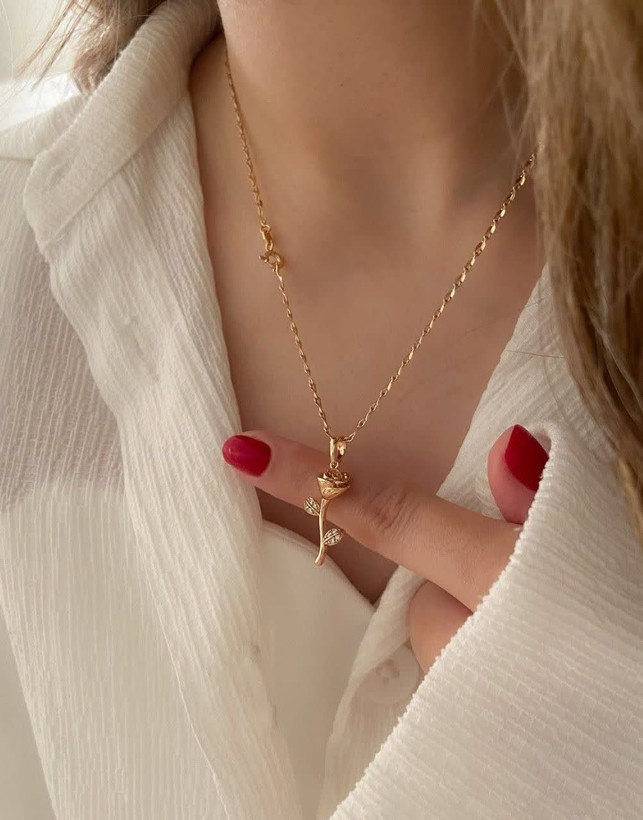 گردنبند مینیمال گل رز با آبکاری طلا برند ژوپینگ