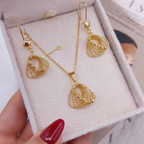 نیمست البرنادوحلقه ای برندNG مشابه طلا