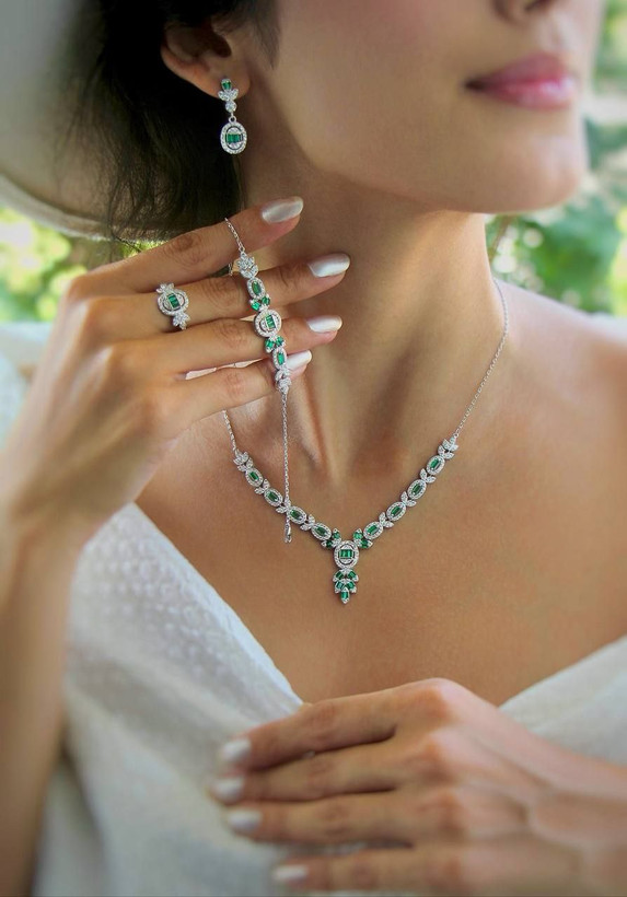 سرویس نقره جواهری زمرد