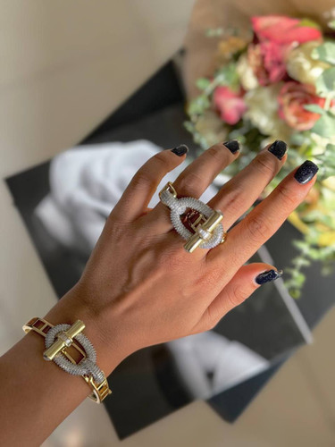 نیمست هرمس طرح جواهری انگشتر ۲تایی ودستبندنگین اتریشی مخراجکاری آبکاری طلا