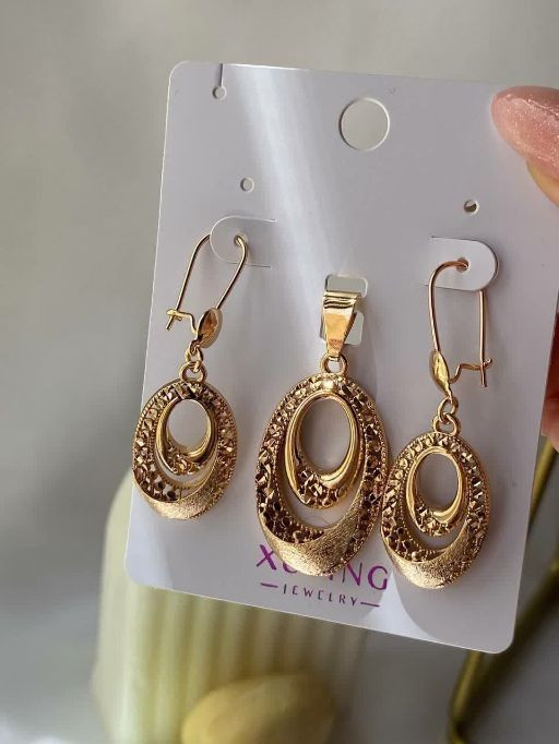 نیمست زنانه طرح طلا رنگ ثابت آبکاری طلا ۱۸عیار