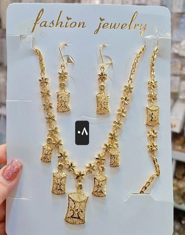 سرویس خلیجی جدید زنانه مجلسی طرح طلا