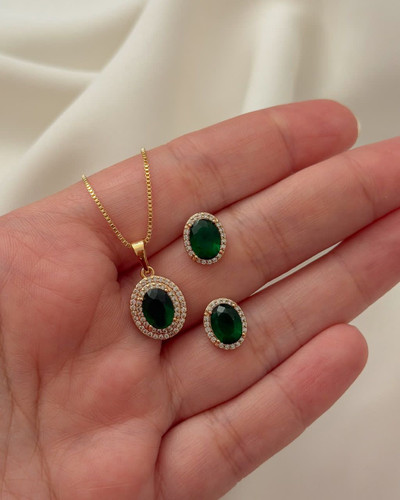 نیمست نگین سبز ژوپینگ طرح جواهری