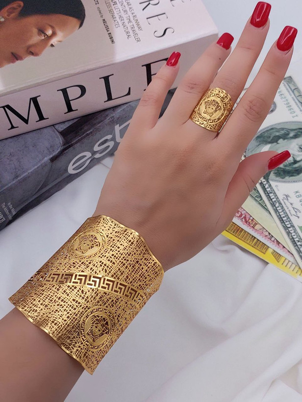 ست دستبندوانگشتر ورساچه خلیجی