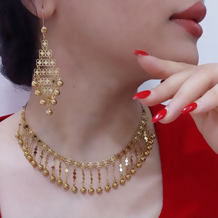 نیمست مجلسی آلبرنادو توپی طرح شرابه ای مشابه طلا