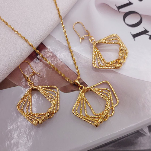 نیمست آلبرنادو جدیدطرح طلا برندمعتبر سیتی گلد.لطیف و سبک