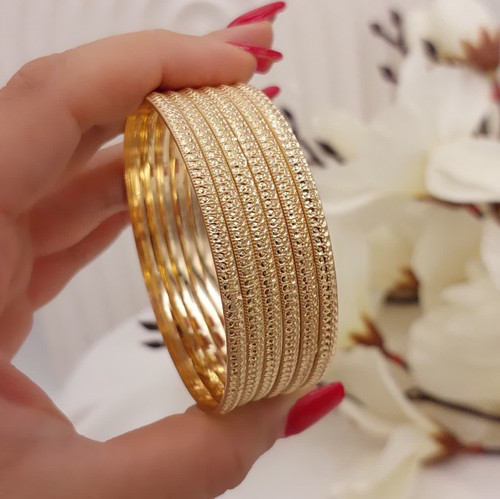 النگوطلاروس اصل جدیدکاملا طرح طلا ۳میل ،رنگ ثابت تضمینی پک ۶ عددی