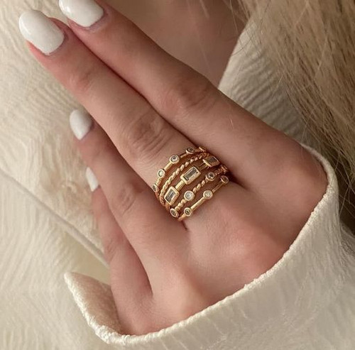 انگشتر جواهری لوکس زنانه طرح خاص برندمعتبرژوپینگ