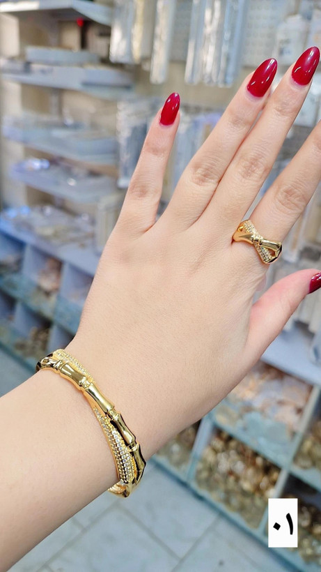 ست دستبندوانگشتر استخوانی جواهری طرح طلا