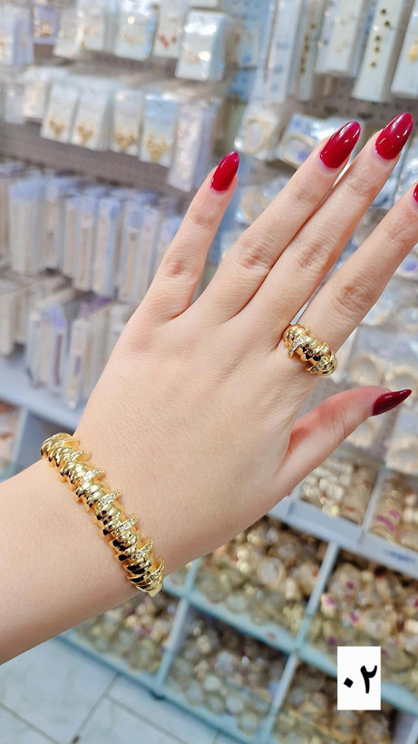 ست دستبندوانگشتر جواهری طرح طلا رنگ ثابت