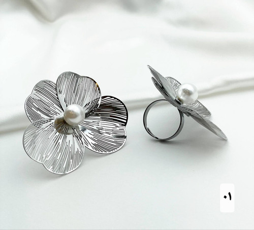 انگشتر گل توری سیلور طرح خاص