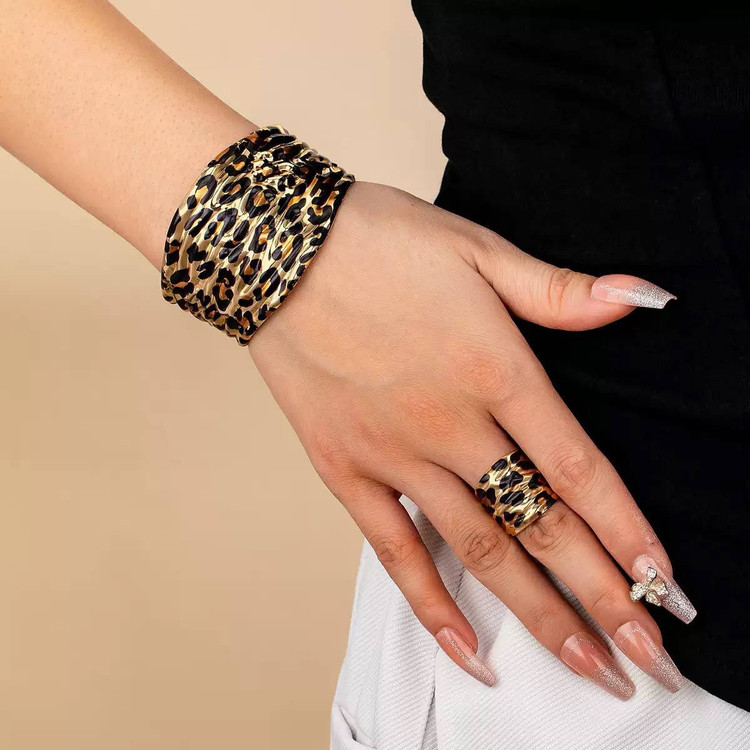 ست دستبندوانگشتر ترند پلنگی آبکاری وارداتی