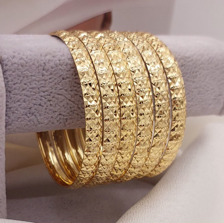 النگوطلاروس اصل پهن،طرح جدیدمشابه طلا پک ۳عددی؛۷ میلیمتر