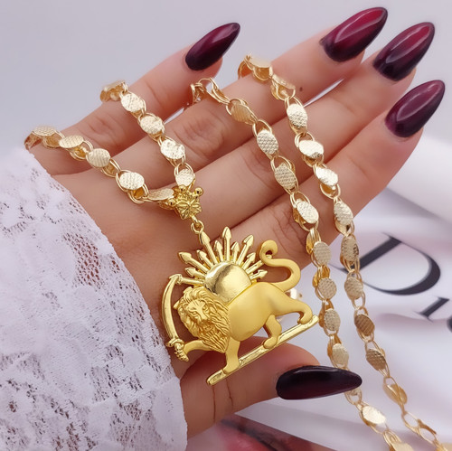 گردنبندلوکس زنانه جدید طرح طلا زنجیربلند فاخر،وارداتی باکیفیت بالا