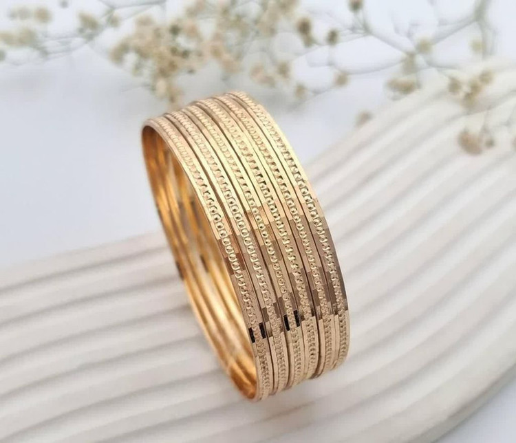 النگو اصل طلاروس جدید مشابه طلا،۳میلی رنگ ثابت تضمینی مناسب استفاده دائم