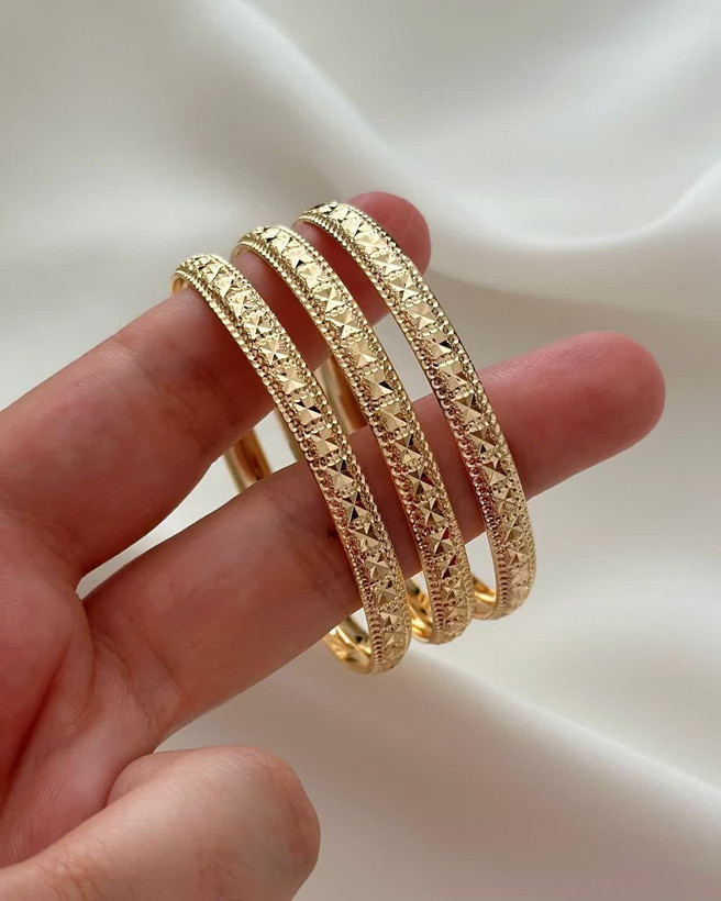 النگو بچگانه طلاروس اصل جدید طرح طلا ۶میل،رنگ ثابت تضمینی