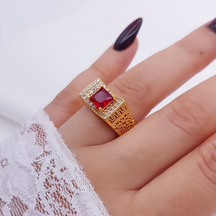 انگشتر نگین قرمز زنانه طرح جدید کپی شدهاز طلا آبکاری قوی طلا