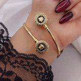 بنگل ورساچ جدید مشابه طلا رنگ ثابت وضدحساسیت آبکاری طلا