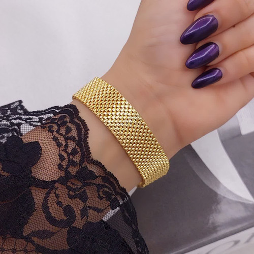 دستبند پهن زنانه رنگ ثابت وضدحساسیت وارداتی