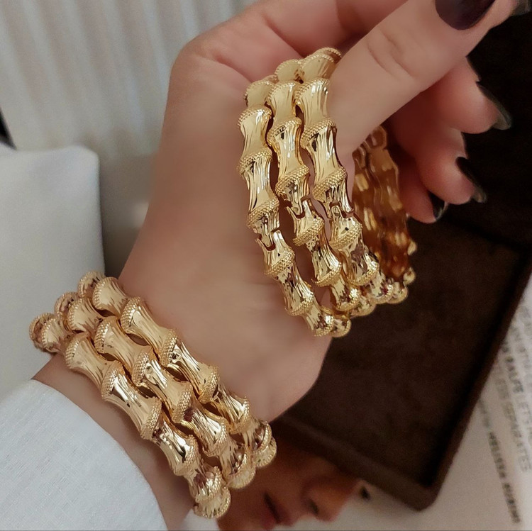 النگوقفلی اماراتی طرح استخوانی جدید مشابه طلا رنگ ثابت آبکاری قوی طلا وارداتی باکیفیت