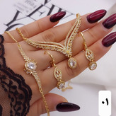 سرویس جواهری مجلسی جدیدطرح طلا رنگثابت همراه کارت ضمانت