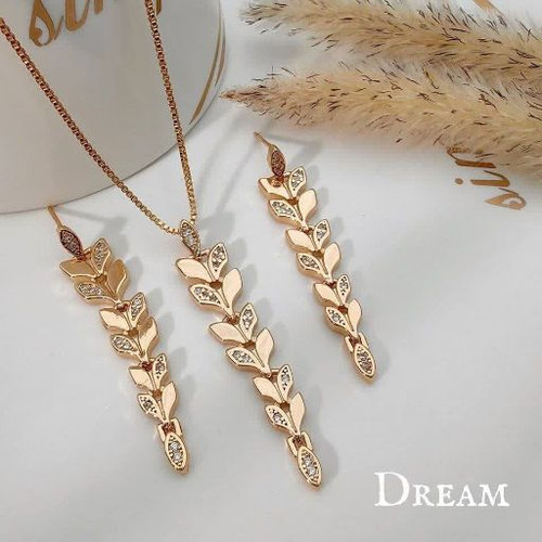 نیمست جواهری طلایی خاص وشیک کاملاطرح طلا.رنگ ثابت آبکاری طلا۱۸ عیار