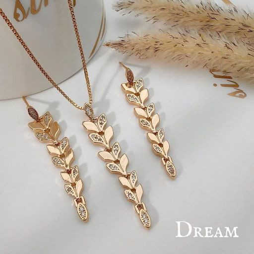 نیمست جواهری طلایی خاص وشیک کاملاطرح طلا.رنگ ثابت آبکاری طلا۱۸ عیار