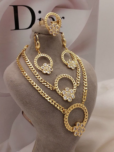 سرویس جواهری کارتیر گل؛کاملا مشابه طلا؛کوپرآبکاری apg طلا؛رنگثابت وارداتی