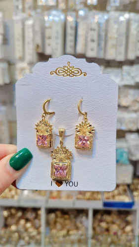 نیمست نگین رنگی طلایی جدید طرح طلا.آبکاری قوی.وارداتی باکیفیت