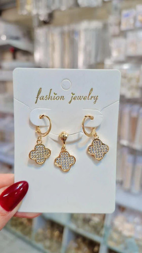 نیمست ونکلیف جواهری جدیدطرح طلا آبکاری طلا رنگ ثابت وضدحساسیت وارداتی باکیفیت