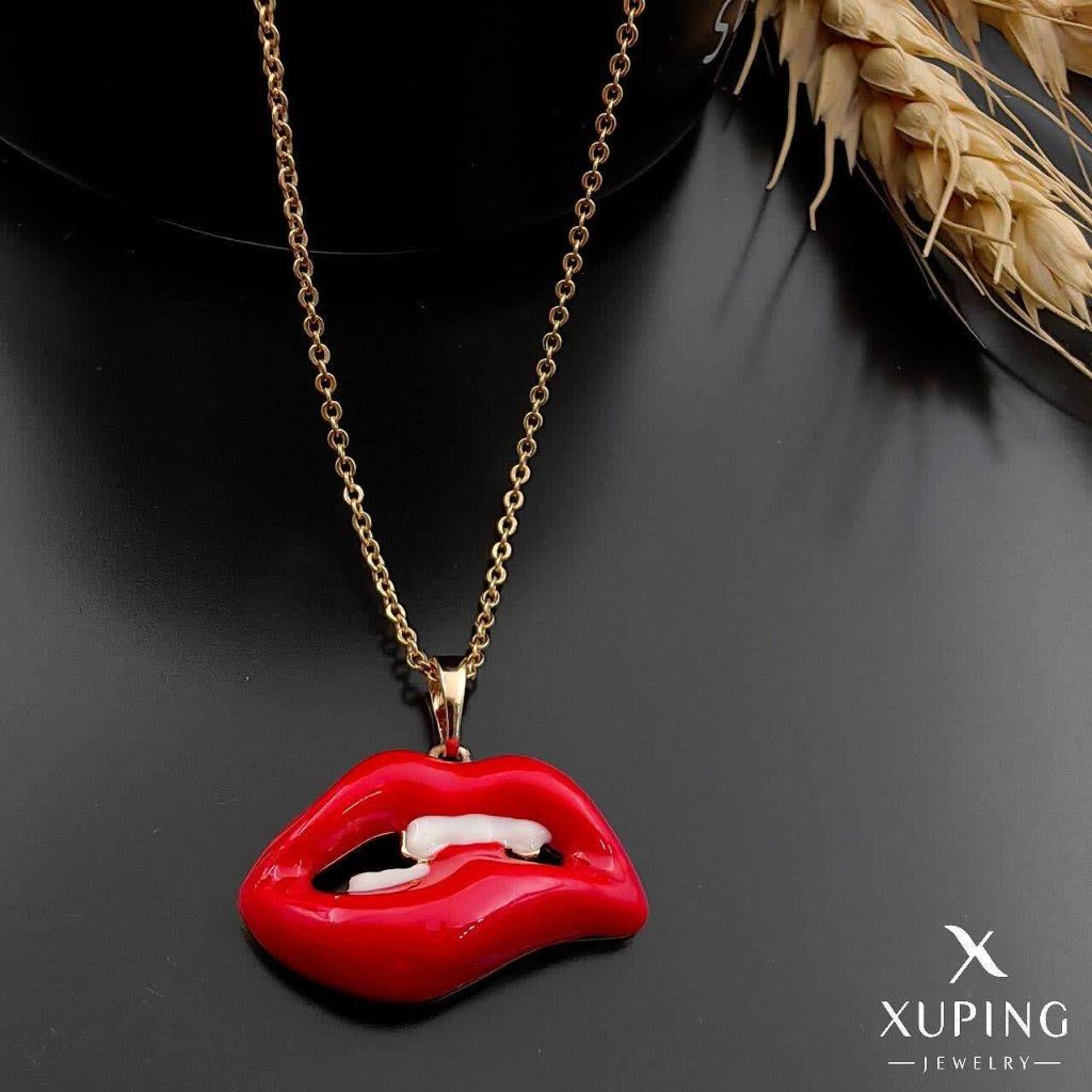 گردنبند لب ترندوخاص طرح طلا ژوپینگ رنگ ثابت آبکاری طلا۱۸ عیار