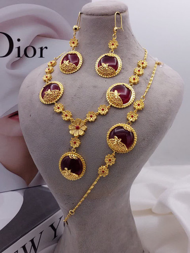 سرویس سنگی عقیق زنانه طرح جدید کپی طلا رنگ ثابت آبکاری قوی طلا وارداتی