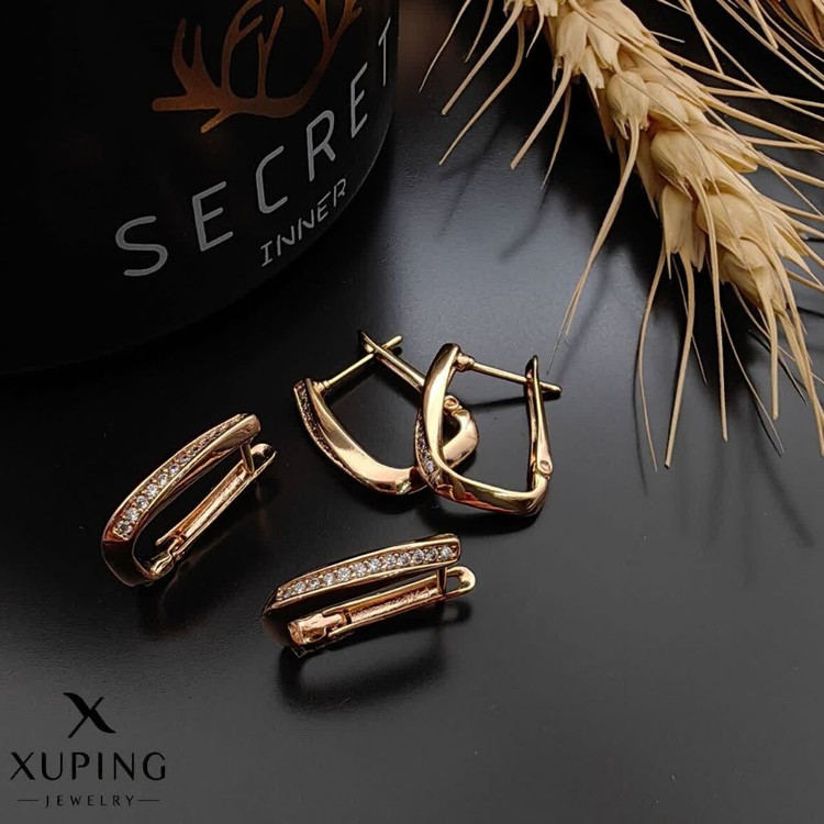 گوشواره حلقه ای نگیندارجدیدولوکس ژوپینگ طرح طلا رنگ ثابت آبکاری طلا۱۸ عیار نگین مخراجکاری