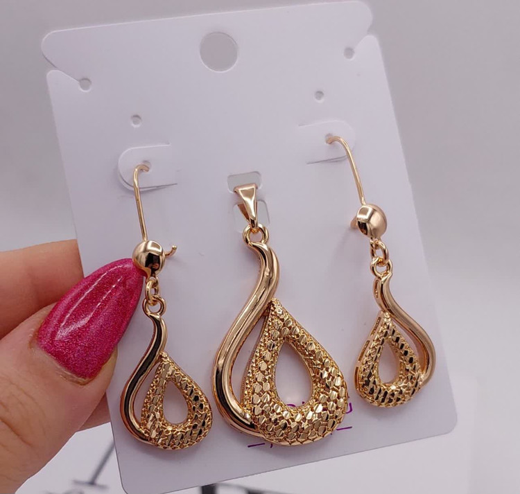 نیمست اشکی تراشدار؛ژوپینگ طرح طلارنگ ثابت آبکاری طلا۱۸ عیار مناسب روزانه