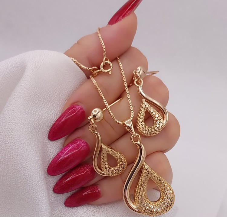 نیمست اشکی تراشدار ژوپینگ طرح طلا رنگثابت آبکاری طلا۱۸عیار